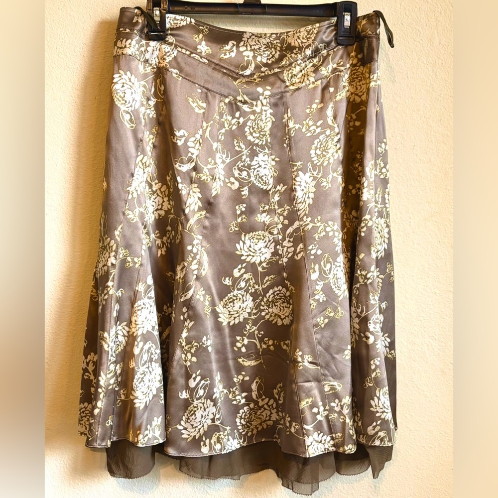 NWT Banana Republic Silk Skirt , size 8 - Picture 4 of 11